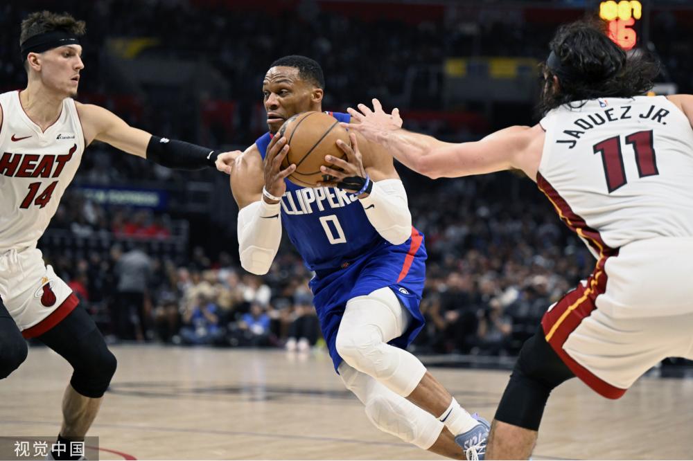 佩里西奇與 佩里西奇與